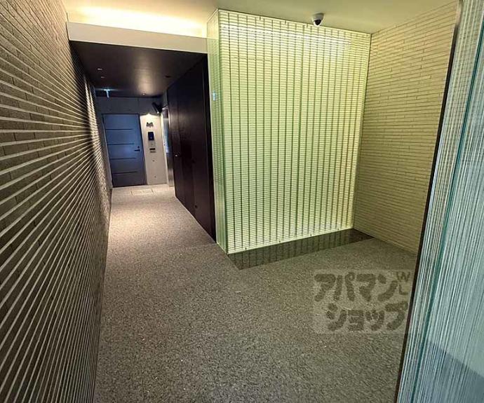 【ＳＩＬＫ　ＨＯＵＳＥとなみ　３号館】間取