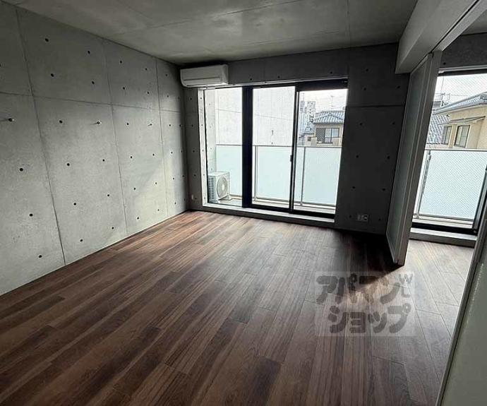 【SILK HOUSEとなみ 3号館】間取