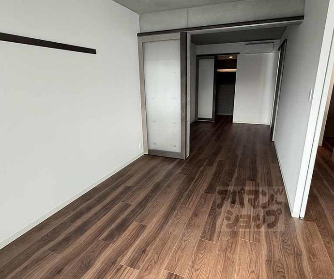 【SILK HOUSEとなみ 3号館】間取