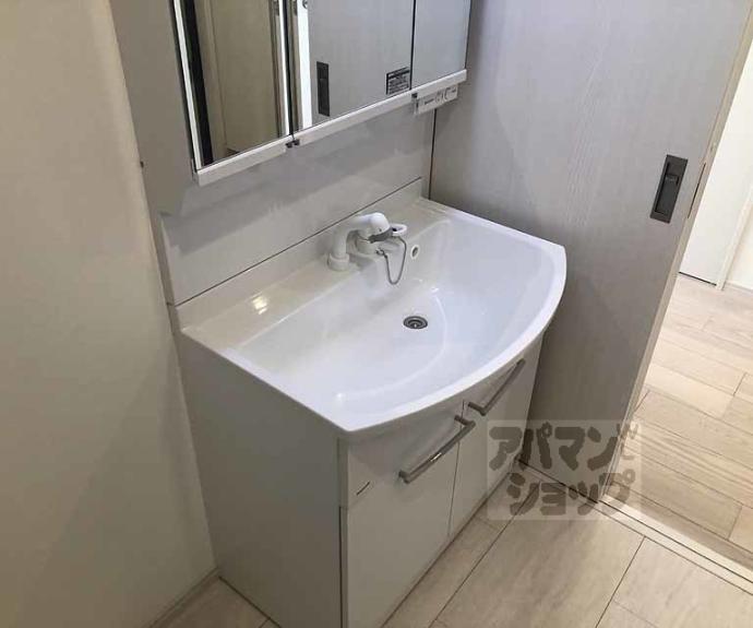 【ＭＡＫＡＮＩ長岡京】間取