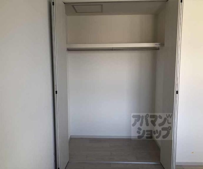 【ＭＡＫＡＮＩ長岡京】間取