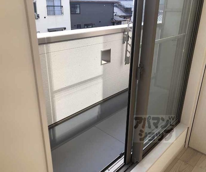 【ＭＡＫＡＮＩ長岡京】間取