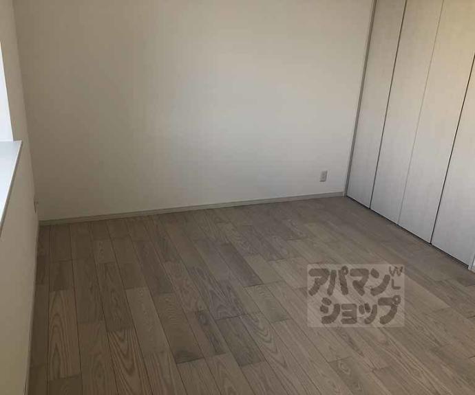 【ＭＡＫＡＮＩ長岡京】間取