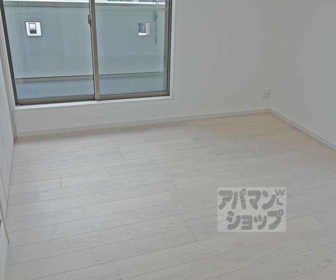 【ＭＡＫＡＮＩ長岡京】間取