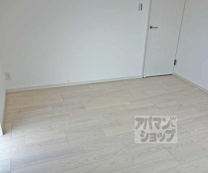 【ＭＡＫＡＮＩ長岡京】間取