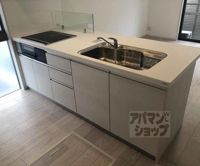 【ＭＡＫＡＮＩ長岡京】間取