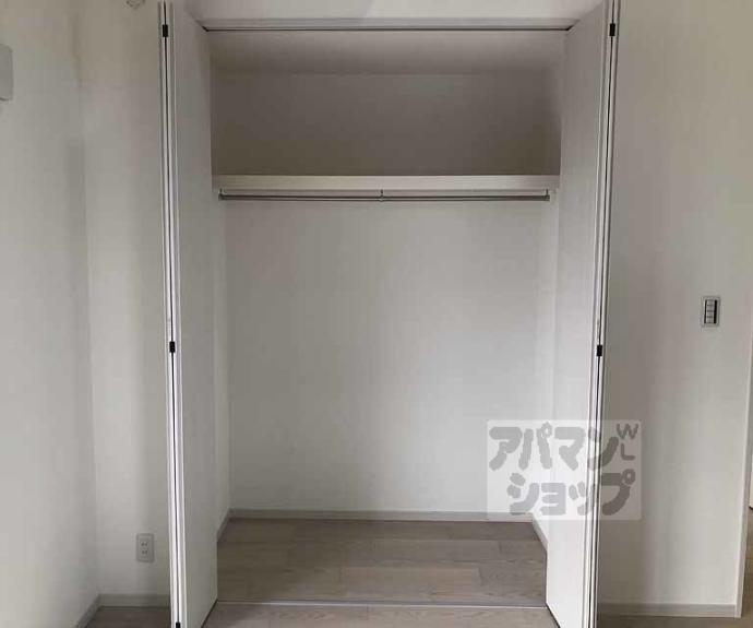 【ＭＡＫＡＮＩ長岡京】間取