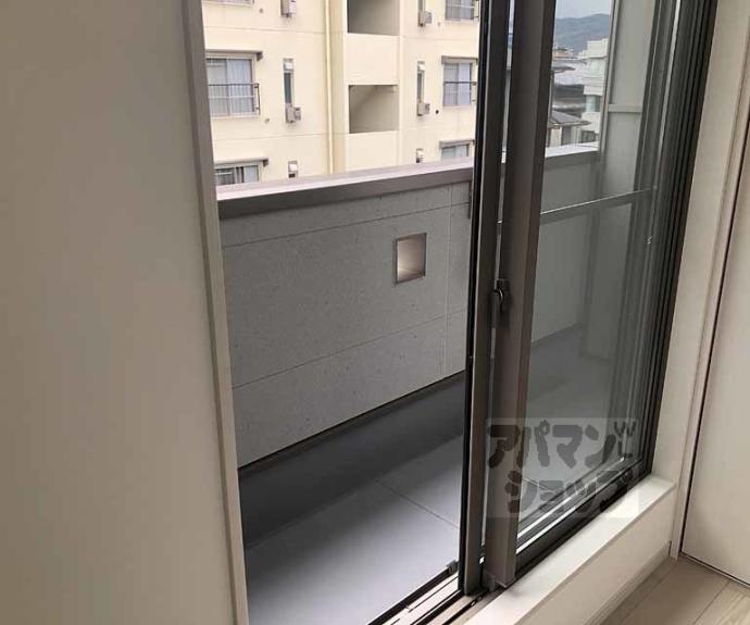 【ＭＡＫＡＮＩ長岡京】間取