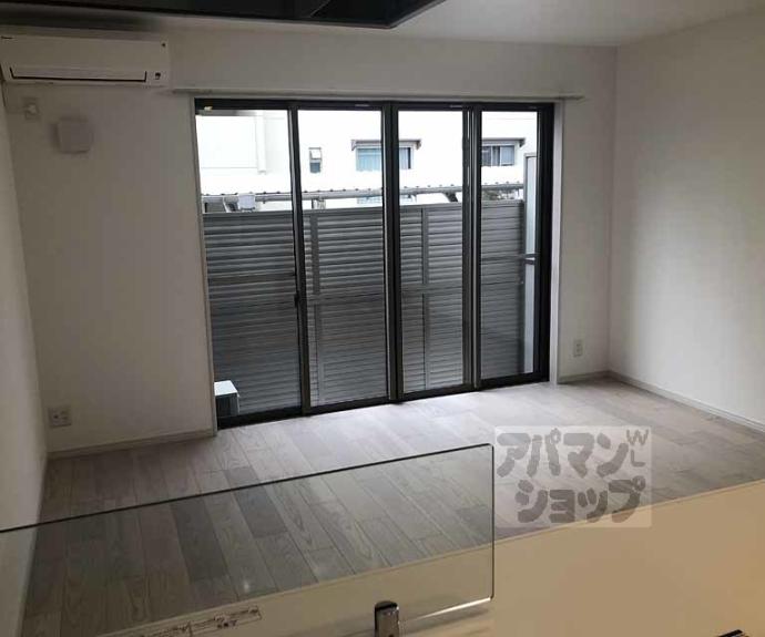 【ＭＡＫＡＮＩ長岡京】間取