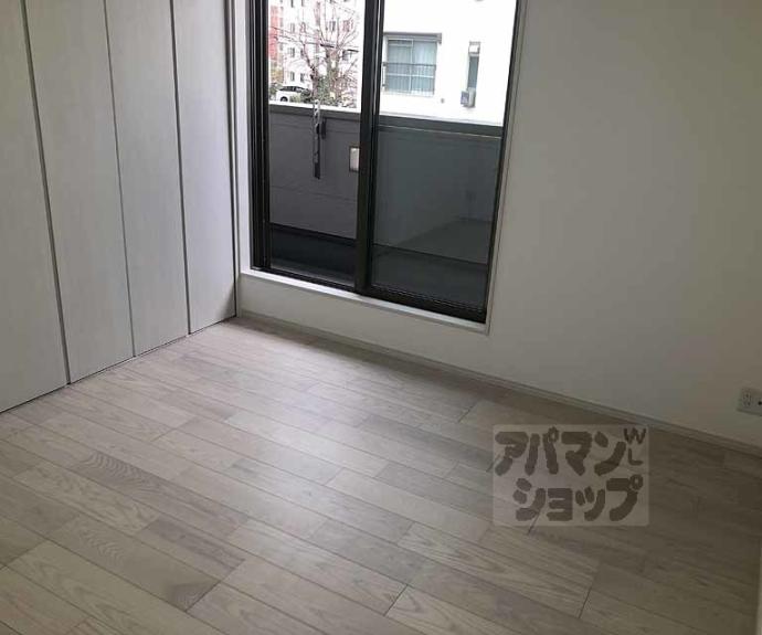 【ＭＡＫＡＮＩ長岡京】間取