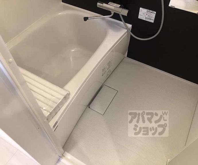 【ＭＡＫＡＮＩ長岡京】間取