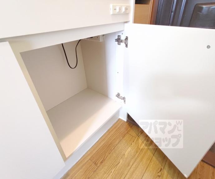 【パビヨン宇多野】間取