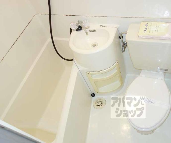 【ハイツシャムロック】間取