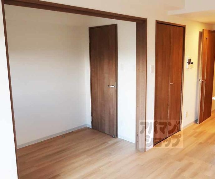 【ゼフィランサス西大路】間取