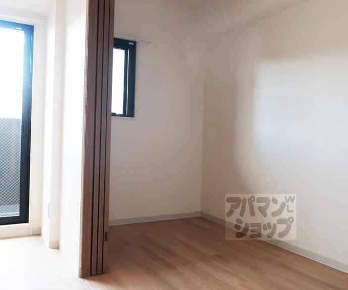 【ゼフィランサス西大路】間取