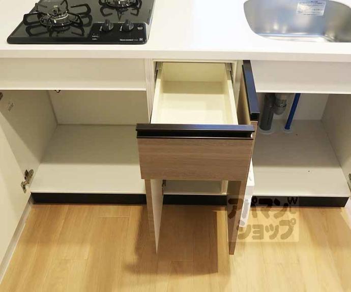 【ゼフィランサス西大路】間取