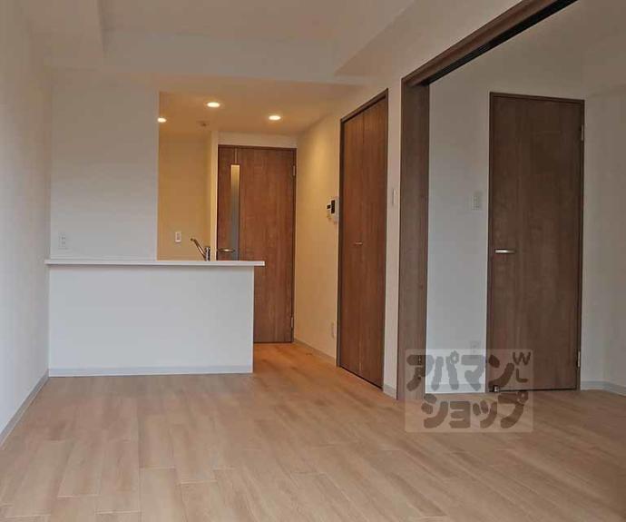 【ゼフィランサス西大路】間取