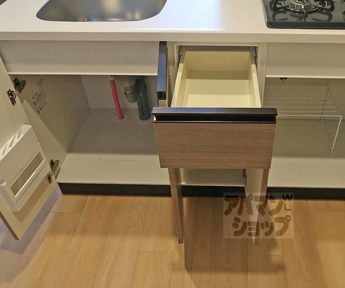 【ゼフィランサス西大路】間取