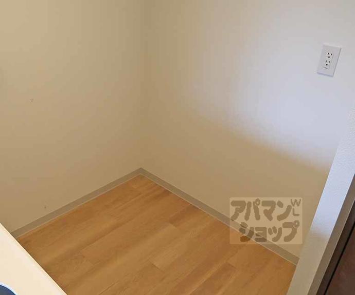 【ゼフィランサス西大路】間取