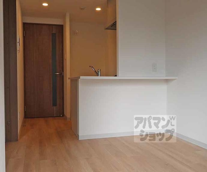 【ゼフィランサス西大路】間取