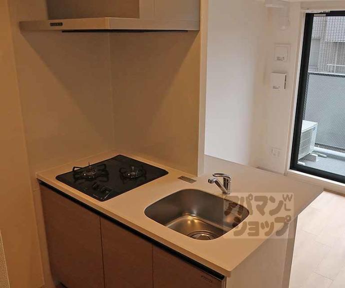 【ゼフィランサス西大路】間取