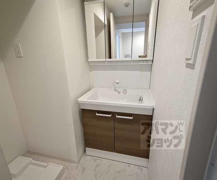 【ＧＲＯＯＶＥ西院清水町】間取