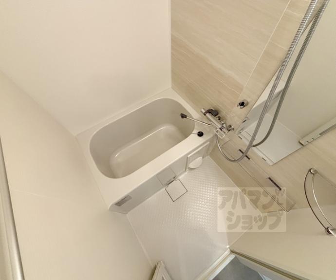 【ＬＷ京都桜邸】間取