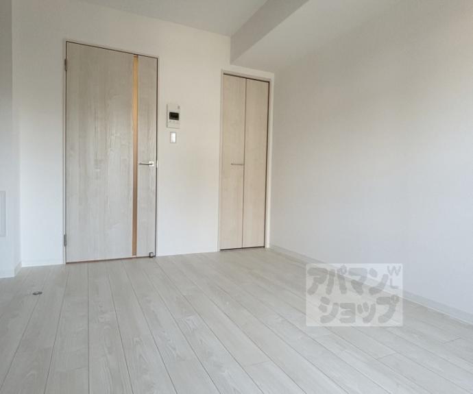 【ＬＷ京都桜邸】間取