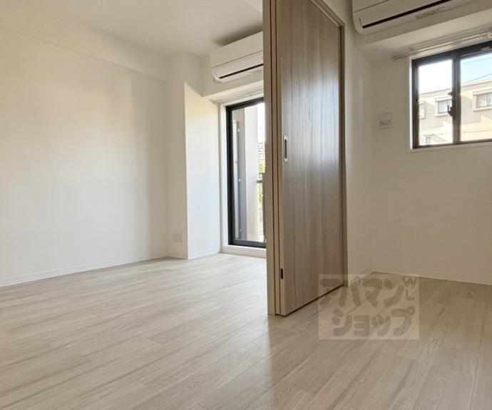 【ＬＷ京都桜邸】間取