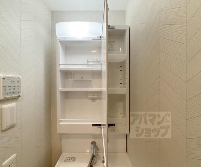 【ＬＷ京都桜邸】間取