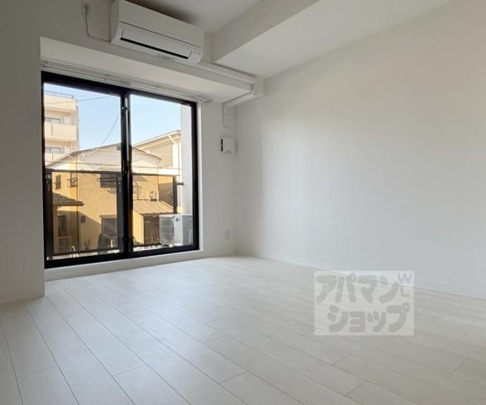 【ＬＷ京都桜邸】間取