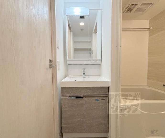 【ＬＷ京都桜邸】間取