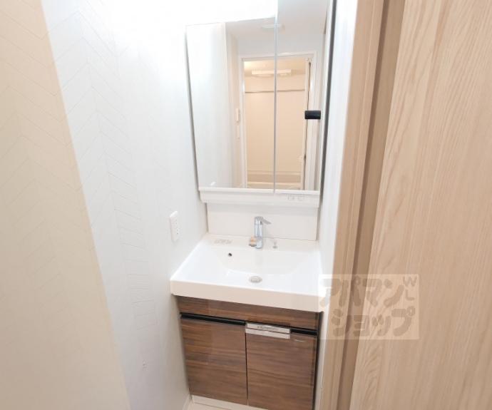 【ＬＷ京都桜邸】間取