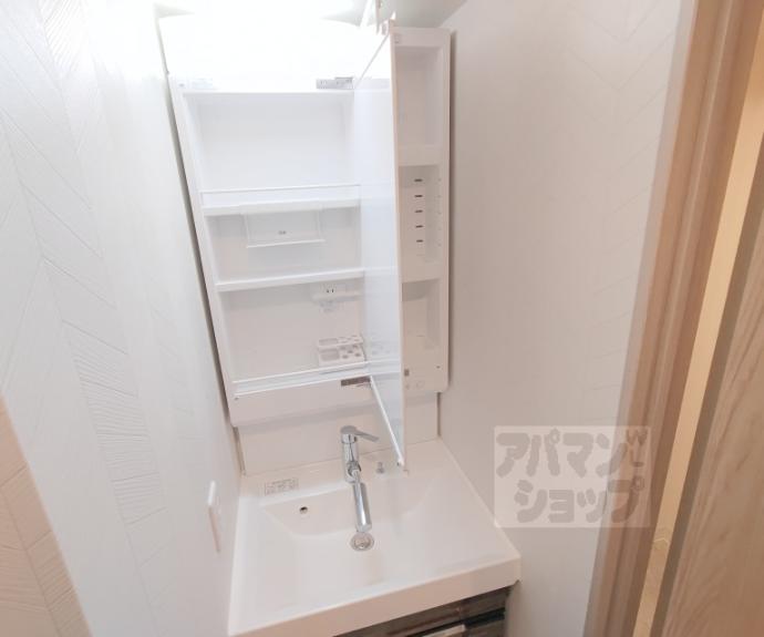 【ＬＷ京都桜邸】間取