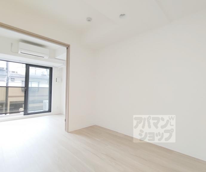 【ＬＷ京都桜邸】間取