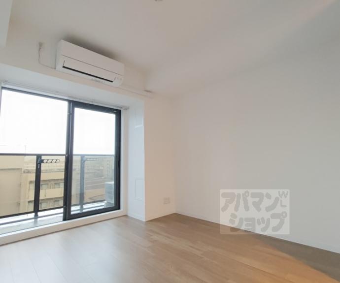 【ＬＷ京都桜邸】間取