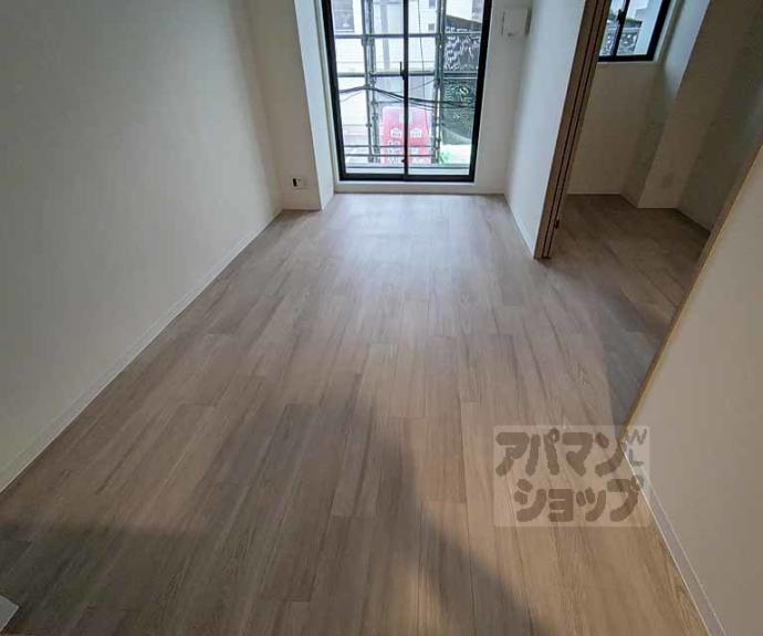 【ＬＷ京都桜邸】間取