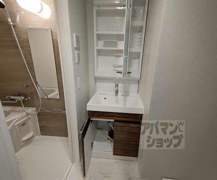 【ＬＷ京都桜邸】間取