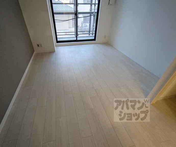 【ＬＷ京都桜邸】間取