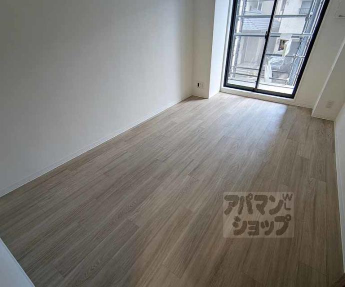 【ＬＷ京都桜邸】間取