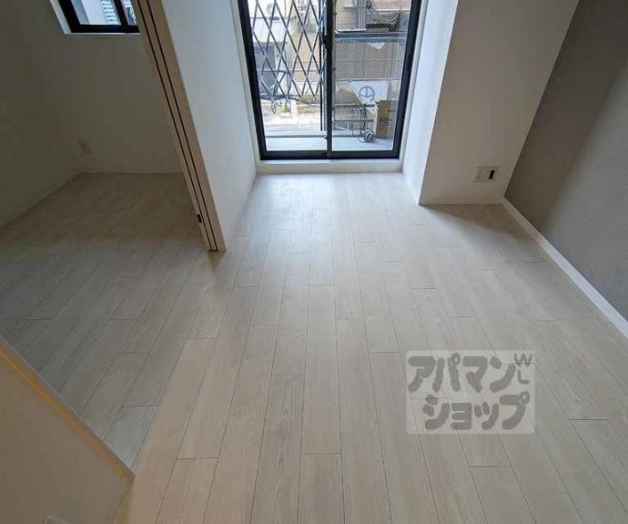 【ＬＷ京都桜邸】間取