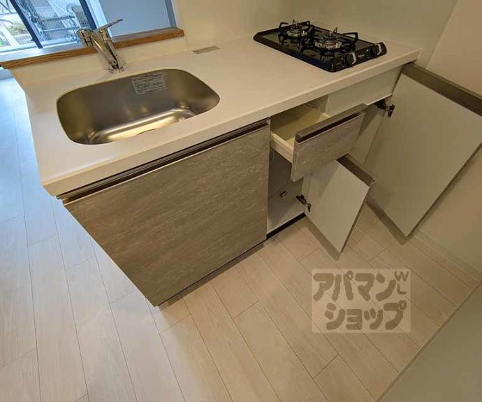 【ＬＷ京都桜邸】間取