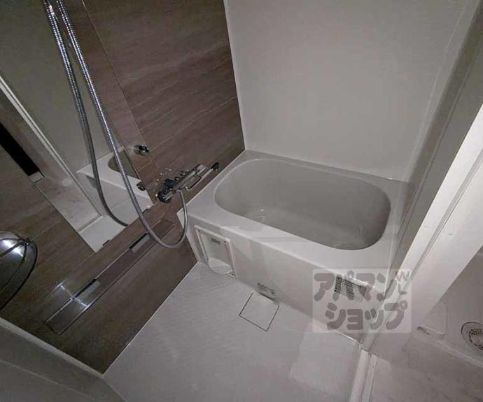 【ＬＷ京都桜邸】間取