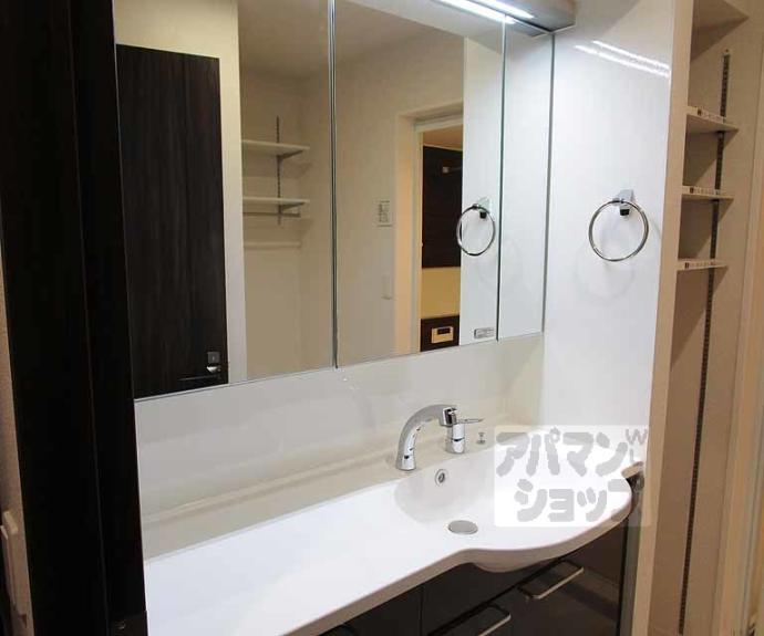 【ＧＲＡＭＭ東小野堀町ＷＥＳＴ】間取