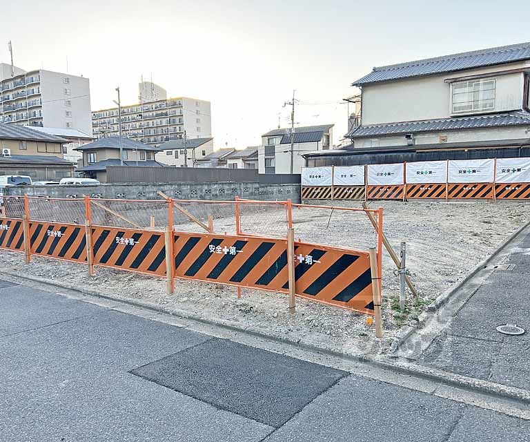 Ｄ－ＲＯＯＭ伏見駅前