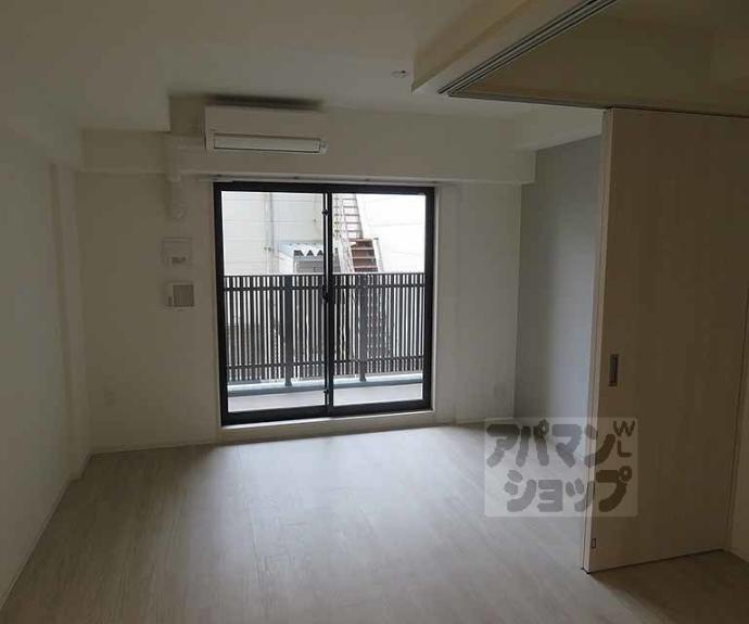 【リシュドール梅小路】間取