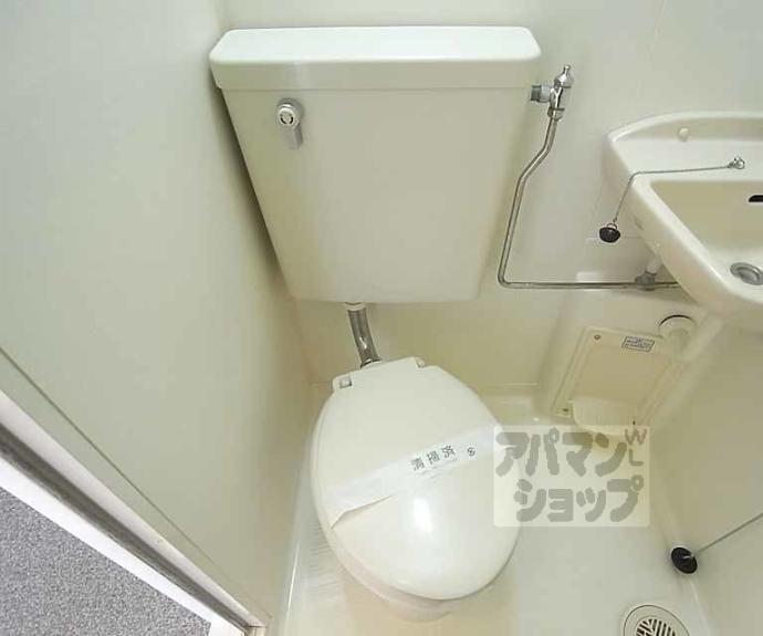 【Ｄｏｏｒ＇ｓ　ＤｅＤｅ　Ｏｎｅ　（旧：嵯峨スチューデントハウス）】間取