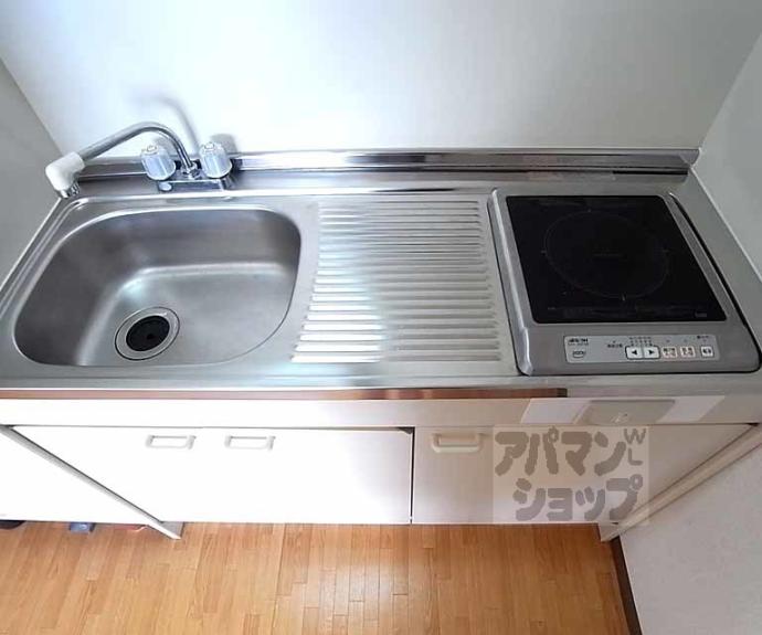 【Ｄｏｏｒ＇ｓ　ＤｅＤｅ　Ｏｎｅ　（旧：嵯峨スチューデントハウス）】間取