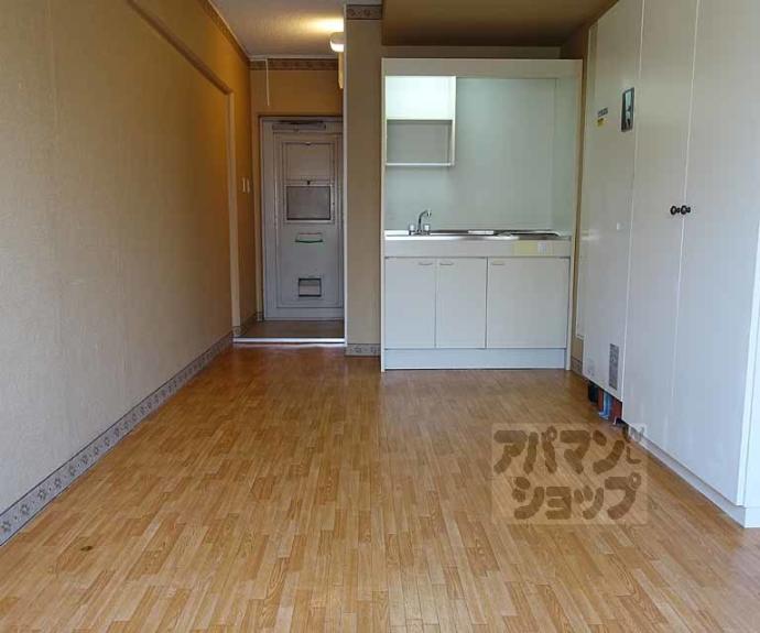 【Ｄｏｏｒ＇ｓ　ＤｅＤｅ　Ｏｎｅ　（旧：嵯峨スチューデントハウス）】間取