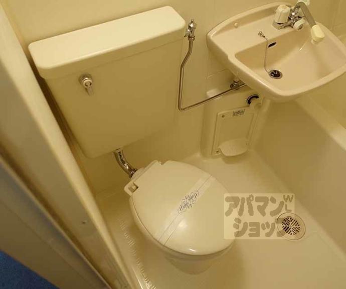 【Ｄｏｏｒ＇ｓ　ＤｅＤｅ　Ｏｎｅ　（旧：嵯峨スチューデントハウス）】間取